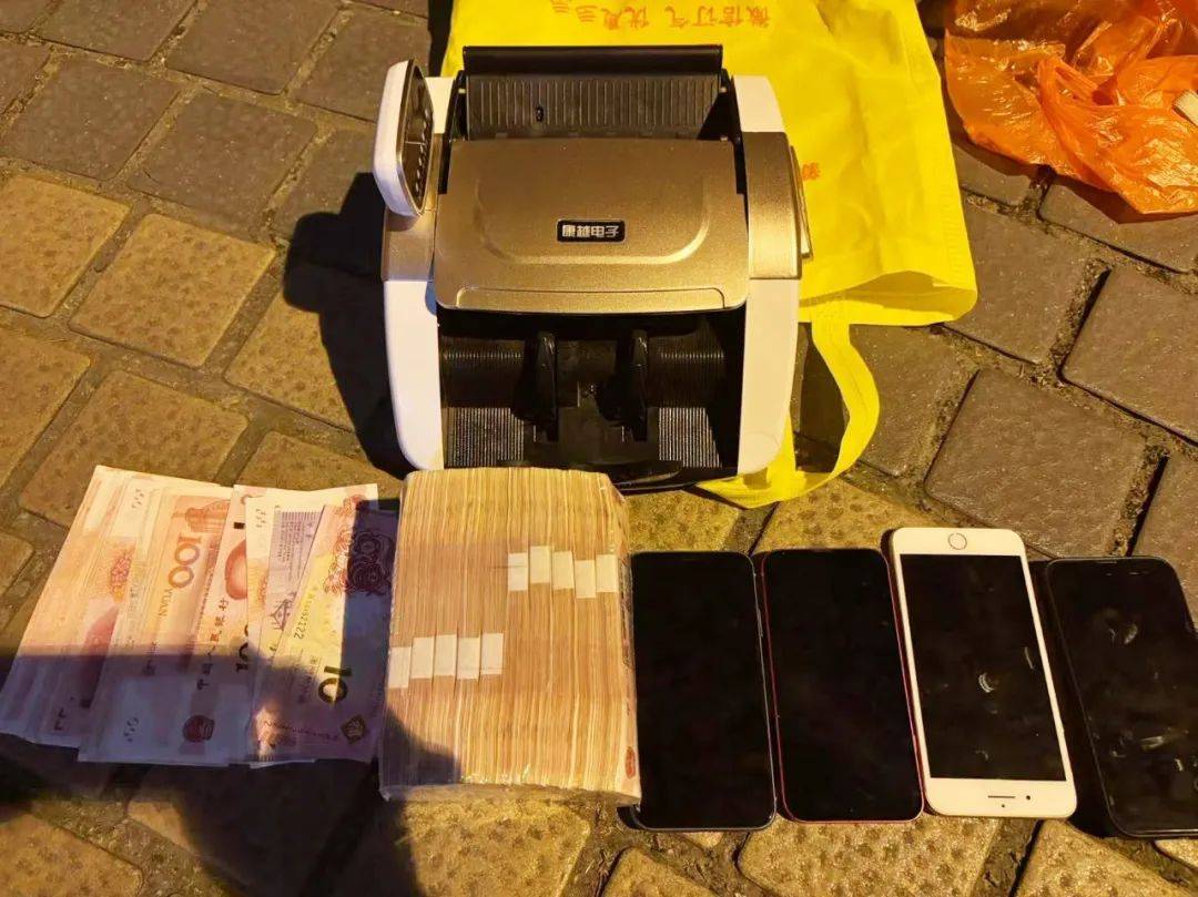 事发桂林<strong></p>
<p>乌克兰</strong>！背包里装的1000000元现金被警方紧急拦截