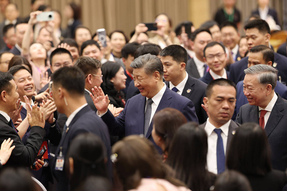 一见·越南行的这场“大联欢”<strong></p>
<p>乌克兰</strong>，有两个关键词