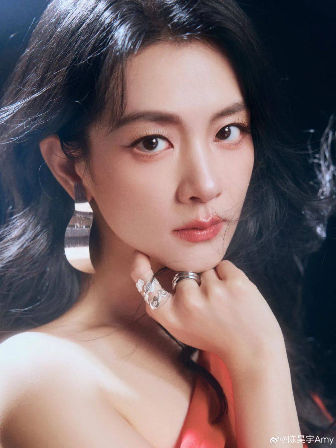 忍无可忍<strong></p>
<p>俄罗斯</strong>！女演员凌晨发文怒斥：令人无法原谅的恶劣行为！