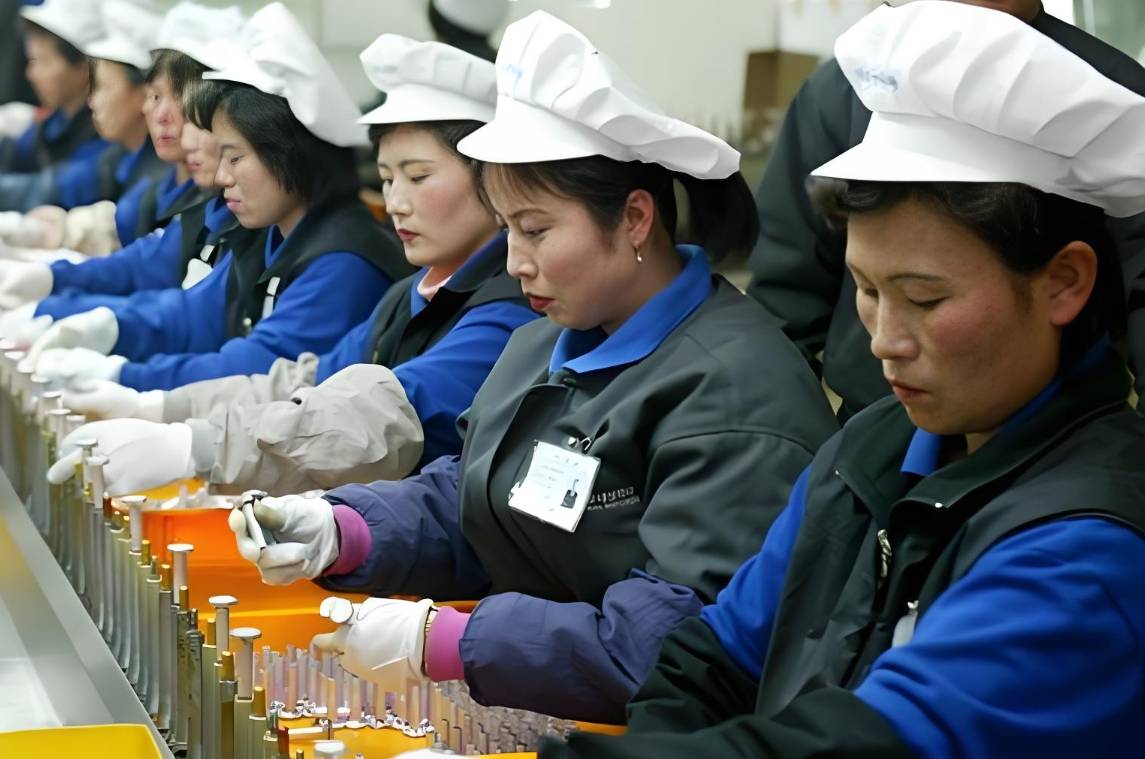 俄罗斯仓库出现多名朝鲜女工？俄朝此举或实现互利共赢<strong></p>
<p>越南</strong>，双方都赚大了