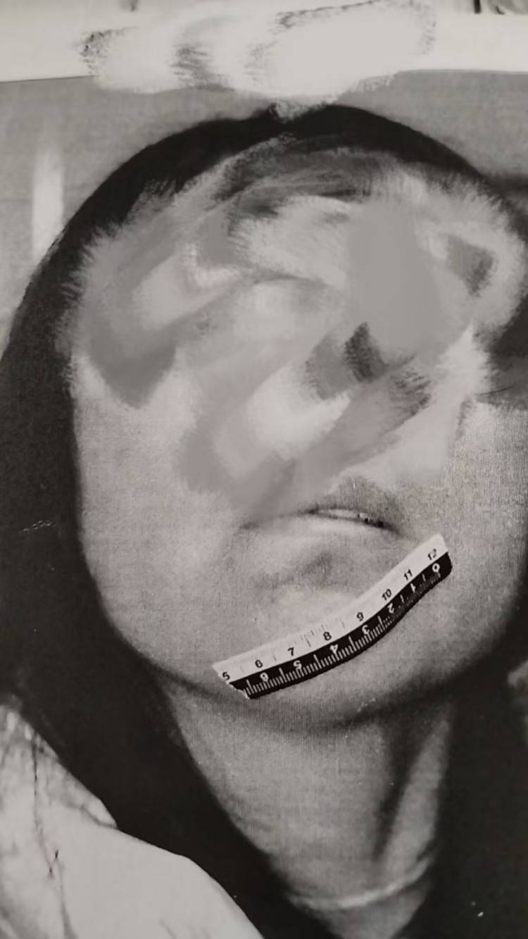 男粉丝咬伤女主播后写条子：赔“十万元”还是赔“十5元”<strong></p>
<p>柬埔寨</strong>？