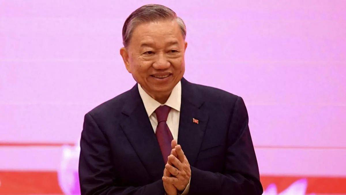 美越刚刚谈完<strong></p>
<p>菲律宾</strong>，越南用实际行动向解放军证明，什么叫对华头等优先