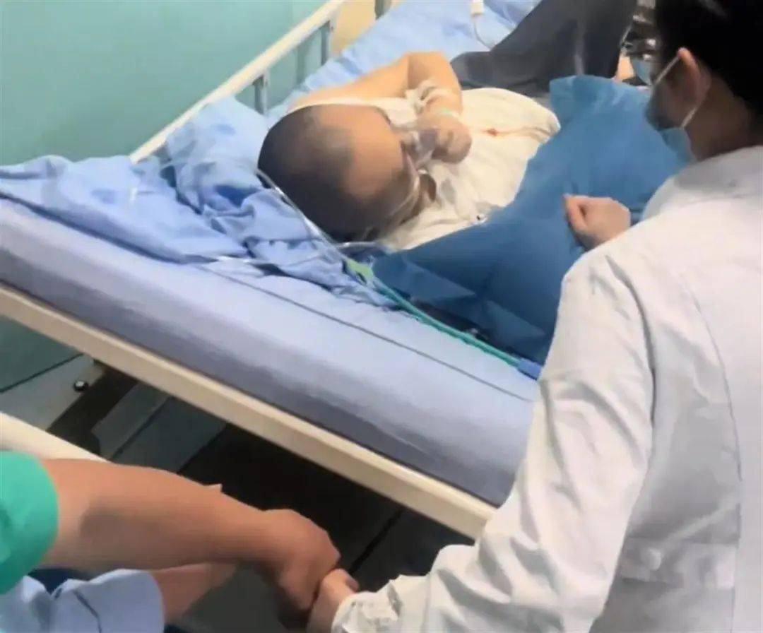 突发讣告！他已去世<strong></p>
<p>长江</strong>，从确诊到离世仅1个月！