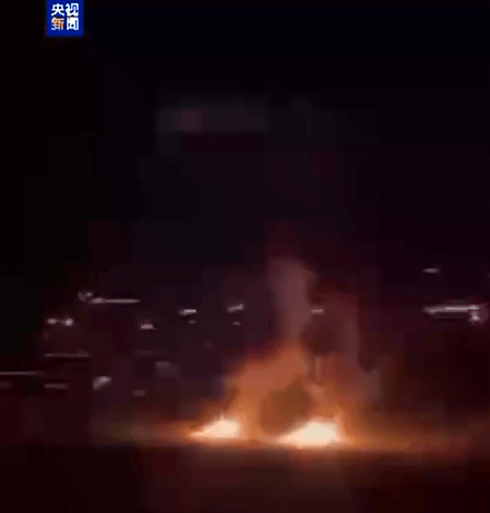 突发！印度向巴基斯坦三地发射导弹<strong></p>
<p>黄果树</strong>，巴方誓言回应！两架印空军战机被击落，巴方全国空域关闭48小时