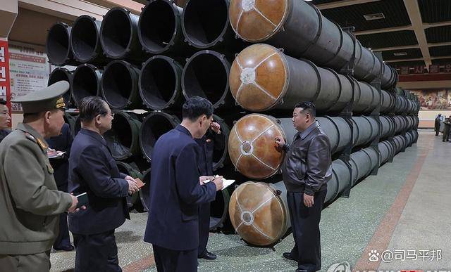 金正恩思虑再三<strong></p>
<p>凤凰古城</strong>，红场阅兵还是不去了，但不忘给普京送上一份厚礼