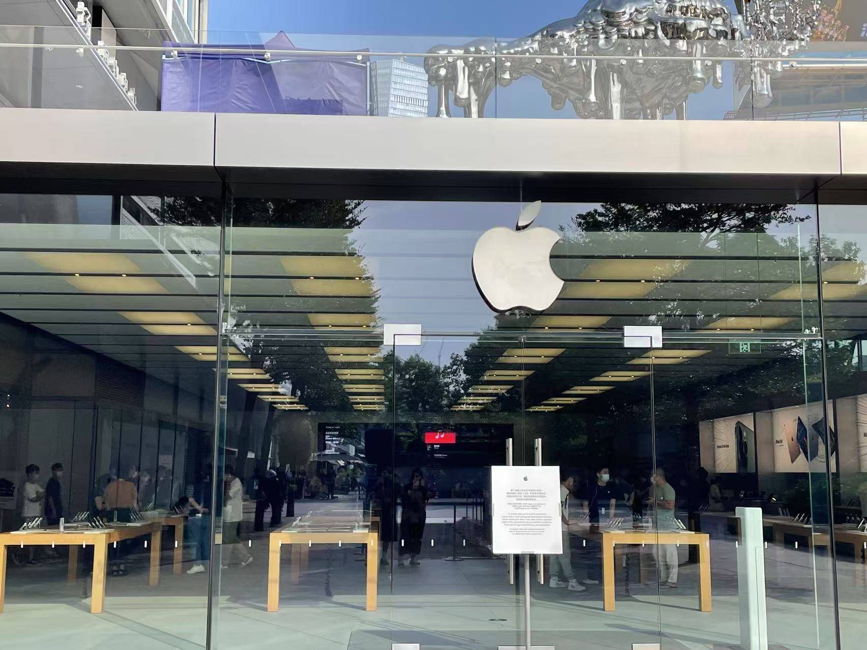 一抢而空！iPhone 16 Pro大降价<strong></p>
<p>云南大理</strong>，天猫旗舰店近30万台苹果备战618