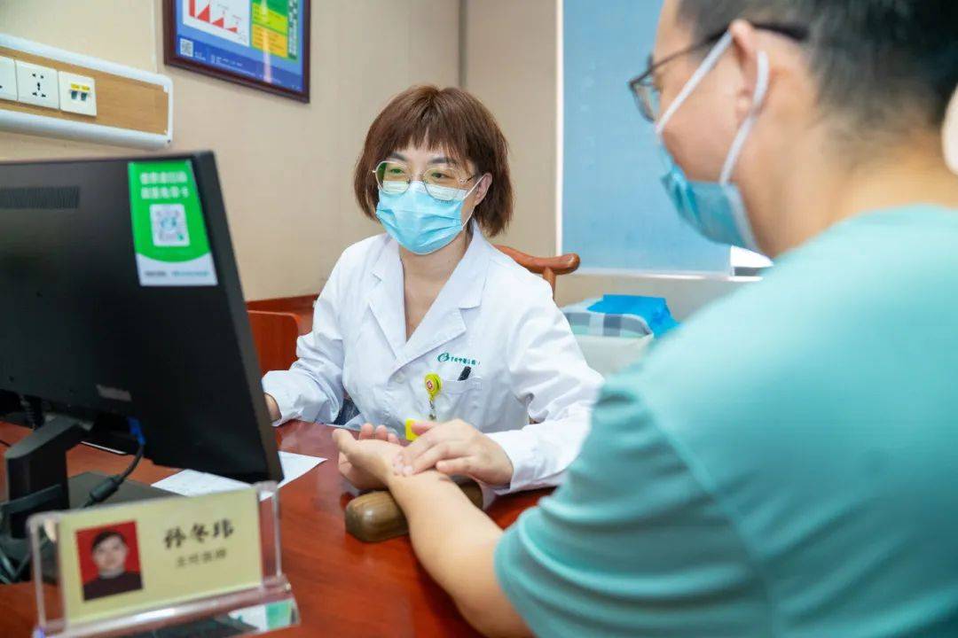 醒来“天塌了”<strong></p>
<p>美国</strong>！深圳一女子眼睛闭不上、嘴巴漏水！这些错误很多人会犯