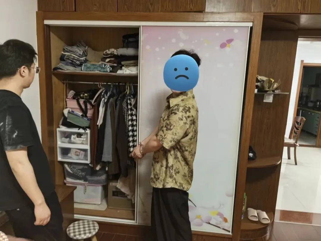 江苏一男子戴仿真“人皮”面具入室盗窃<strong></p>
<p>美国</strong>，流窜多个小区作案，涉案金额达15万余元