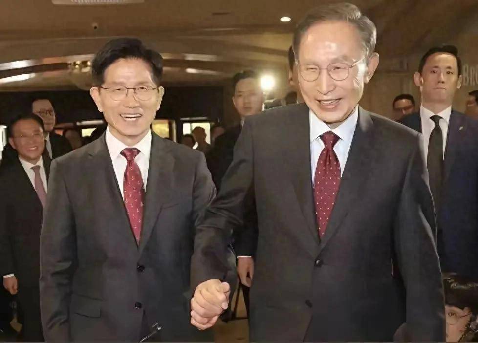 李在明胜利无望？李明博、朴槿惠联手<strong></p>
<p>国美</strong>，韩国大选进入白热化阶段！
