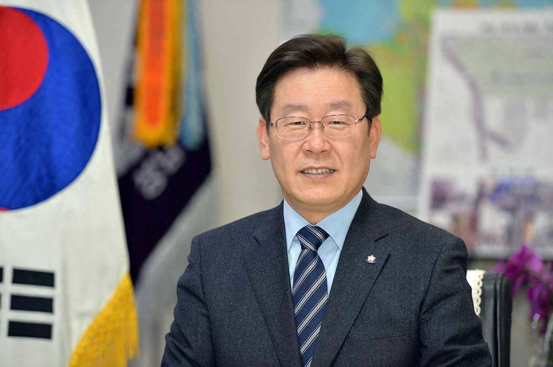 李在明胜利无望？李明博、朴槿惠联手<strong></p>
<p>国美</strong>，韩国大选进入白热化阶段！