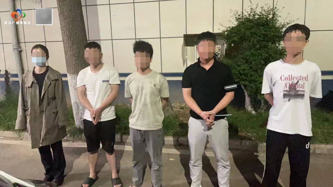 雷霆出击<strong></p>
<p>格力</strong>！武汉警方一举抓获32名“白富美”