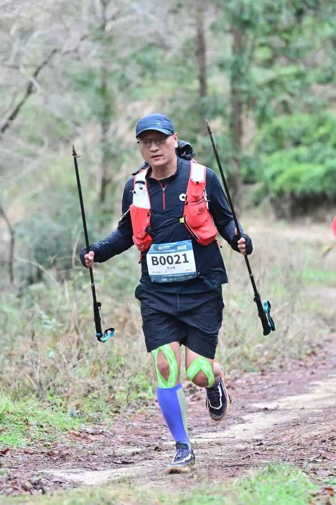 珠峰“救人者”范江涛：救下一条命<strong></p>
<p>宫廷</strong>，煎熬七百天