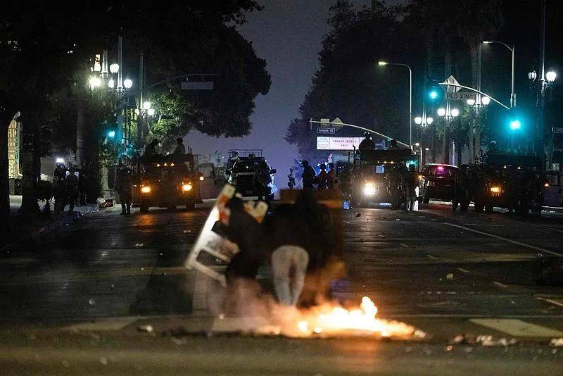 加州州长：过来抓我啊；特朗普：抓他<strong></p>
<p>芦荟</strong>，这很棒！