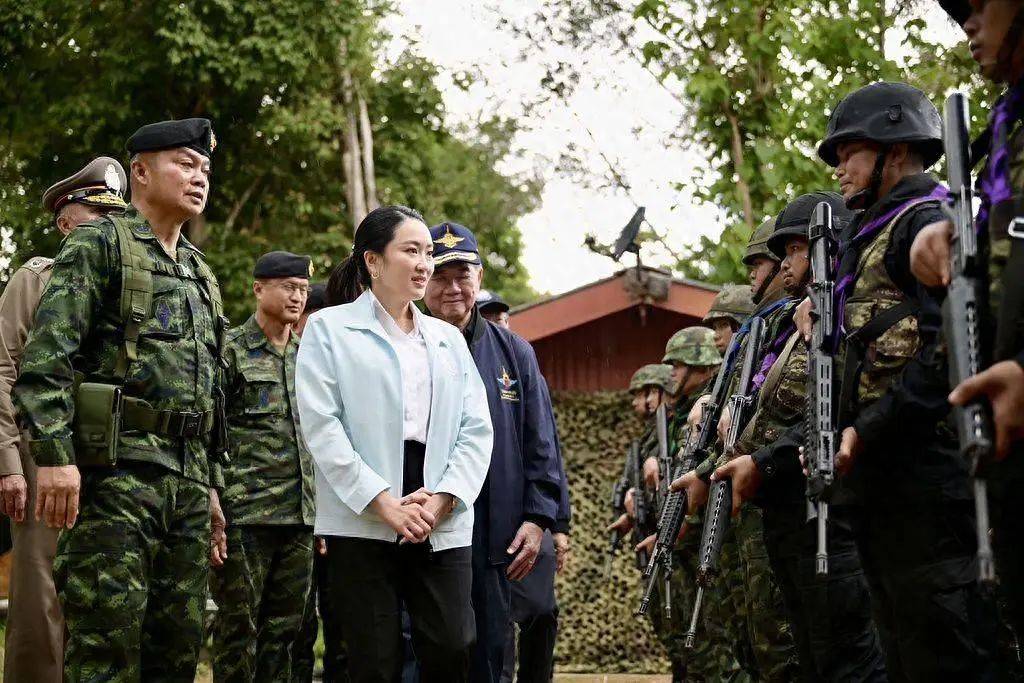 总理府已被围<strong></p>
<p>账号</strong>，佩通坦拒绝辞职，军方态度坚决，陆军司令作出决定
