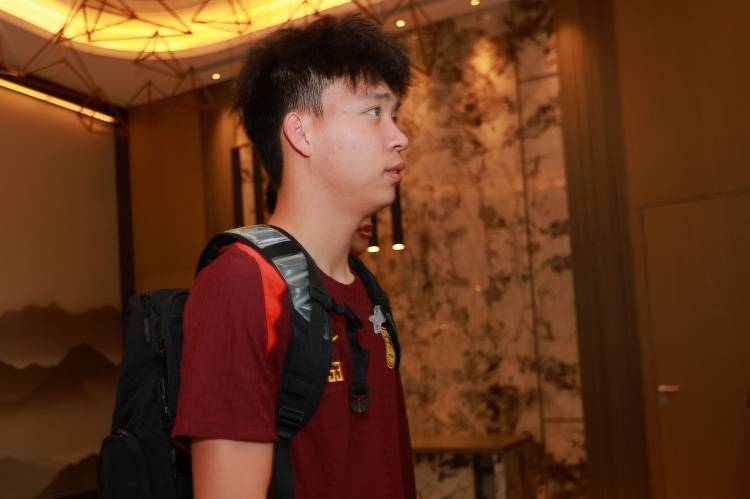 刘建宏：中国足球已是亚洲三流<strong></p>
<p>usdt交易</strong>，好苗子赶紧去欧洲联赛