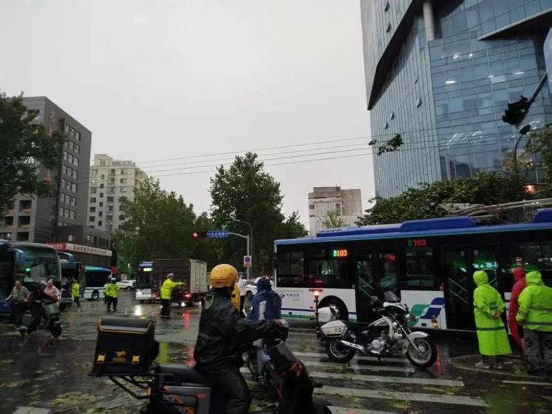山东下<strong></p>
<p>usdt交易</strong>了424个大明湖：多地出现暴雨