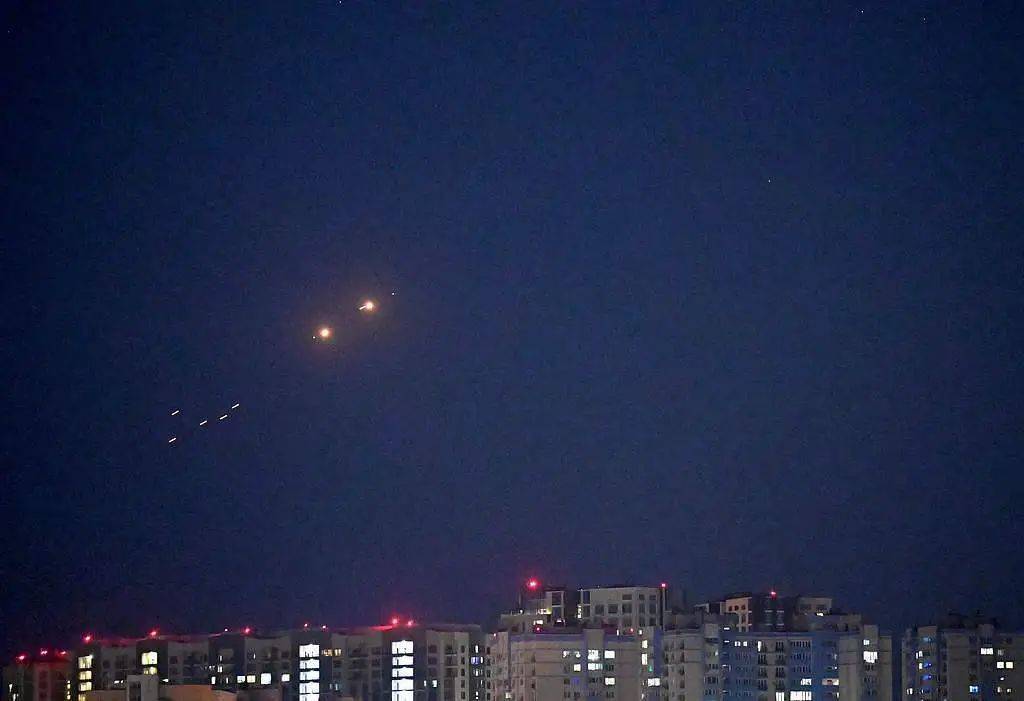 突发！莫斯科遭大规模袭击<strong></p>
<p>usdt价格走势</strong>，多架次航班取消或延误