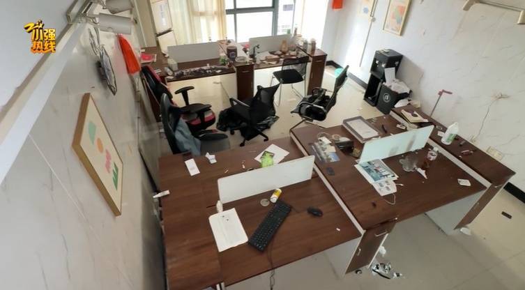气炸了！杭州房东被拉黑<strong></p>
<p>币圈新闻</strong>，收房时惊呆：地上密密麻麻全都是…
