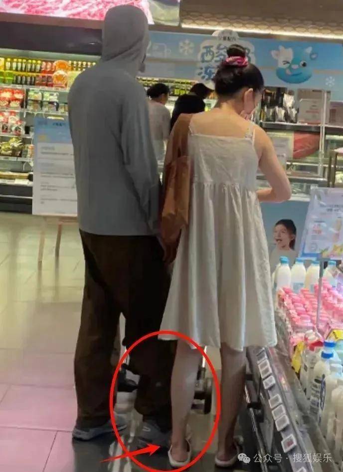 离婚三年又被拍到亲密逛超市<strong></p>
<p>币圈交易所排名</strong>，他俩这是纯带娃还是真复合了？