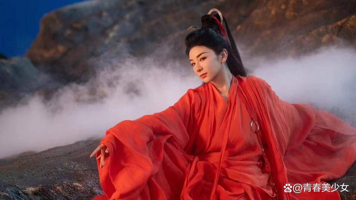 考古|黄奕为护女怒怼网友<strong></p>
<p>币圈老大</strong>，曾被霍思燕点名炮轰，近年靠综艺翻红的童年女神再引争议？