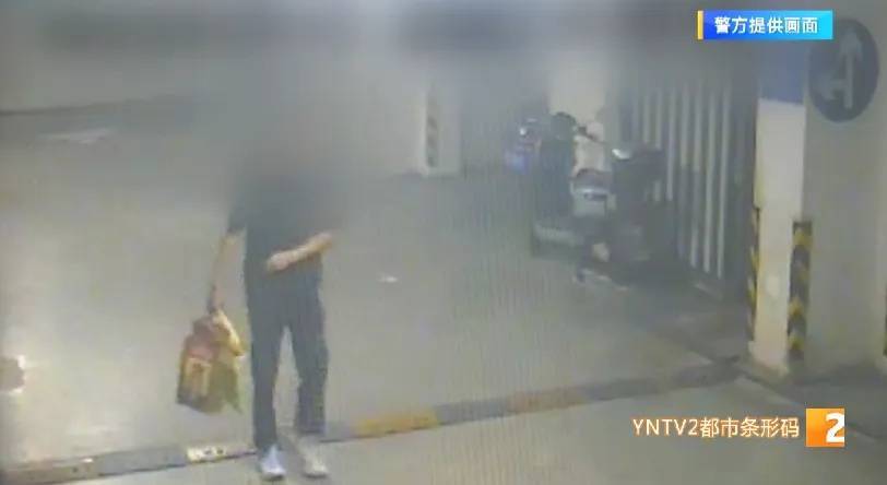 凌晨怪事！男子提着茅台袋子在车库<strong></p>
<p>币圈项目群</strong>，翻垃圾桶竟为了.....
