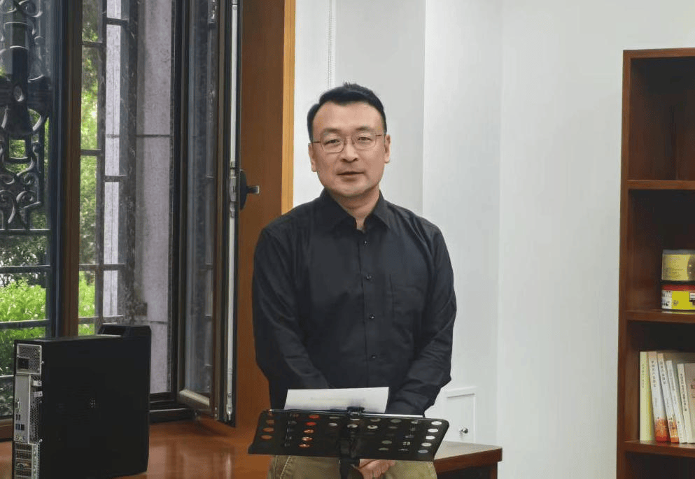 杨光已任陕西省委组织部副部长、省委编办主任<strong></p>
<p>波卡币</strong>，此前在财政部工作