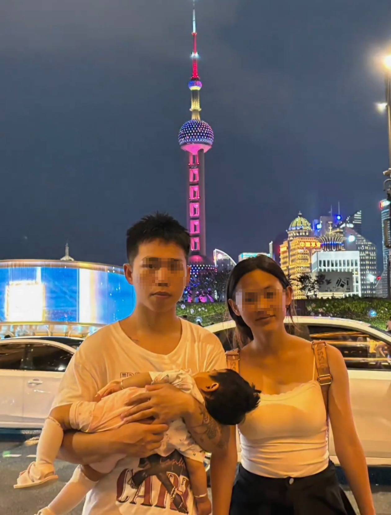 奶奶在哭<strong></p>
<p>波卡币行情</strong>，宝宝在笑！40天女婴重病，00后父亲割肝救女，术后这一幕让网友泪奔