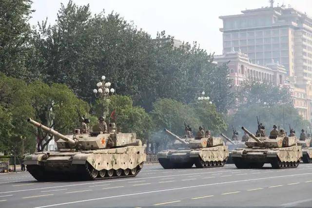 不装了<strong></p>
<p>柴犬币</strong>！一口气看完九三大阅兵武器装备！谁说我们一个也不认识？