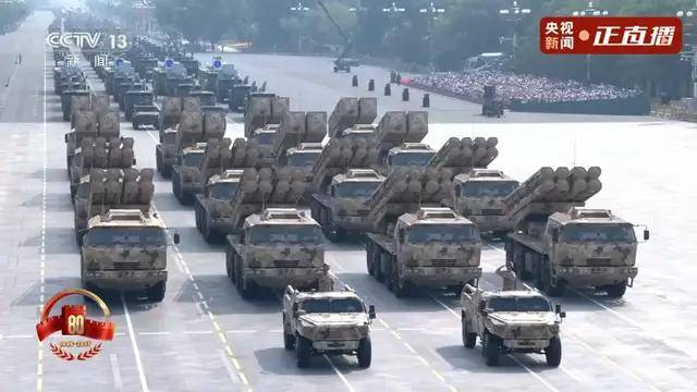 不装了<strong></p>
<p>柴犬币</strong>！一口气看完九三大阅兵武器装备！谁说我们一个也不认识？