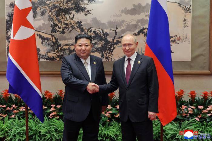 金正恩普京北京会晤细节披露<strong></p>
<p>柴犬币最新价格</strong>，金正恩：将一如既往支持俄军