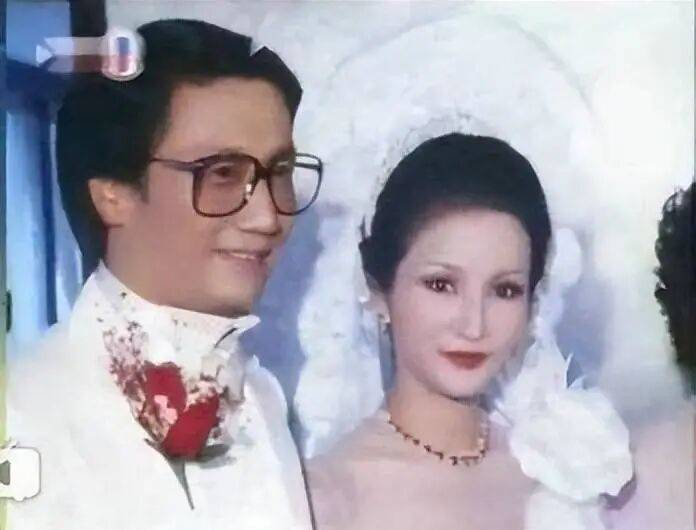 考古|89岁谢贤现身依旧时髦！与小49岁女友分手后开搞事业<strong></p>
<p>柴犬币最新价格</strong>，疑已交代后事的他太潇洒