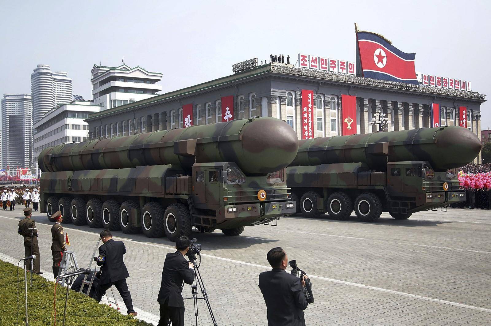 美海豹特种兵突袭胡塞<strong></p>
<p>柴犬币最新</strong>，7500万美元战机坠毁，开火杀死30名也门人