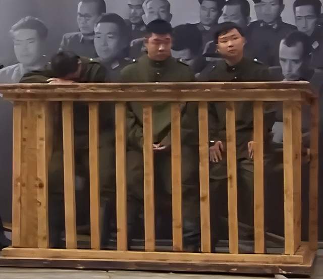 离谱<strong></p>
<p>非小号</strong>！俄罗斯把日本雇佣兵俘虏关笼子里游街示众？和中国有关系？
