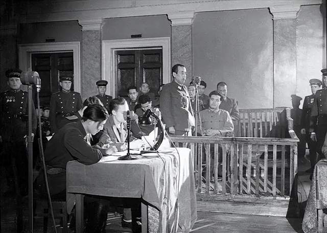 离谱<strong></p>
<p>非小号</strong>！俄罗斯把日本雇佣兵俘虏关笼子里游街示众？和中国有关系？