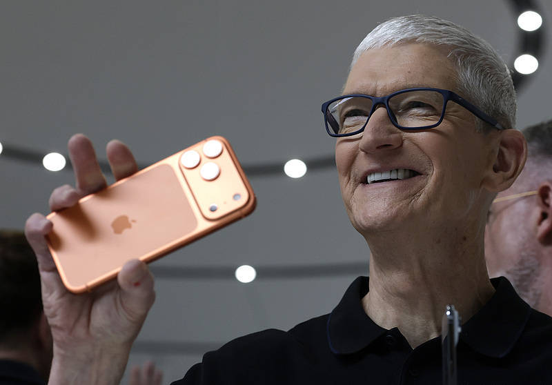 iPhone 17只是开始！苹果将陆续推出10款新品<strong></p>
<p>非小号官网</strong>，首款无显示屏智能眼镜也将亮相