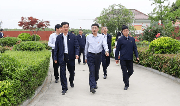 鹤壁市委常委、常务副市长林鸿嘉落马<strong></p>
<p>恒星币行情</strong>，一个月前被罢免