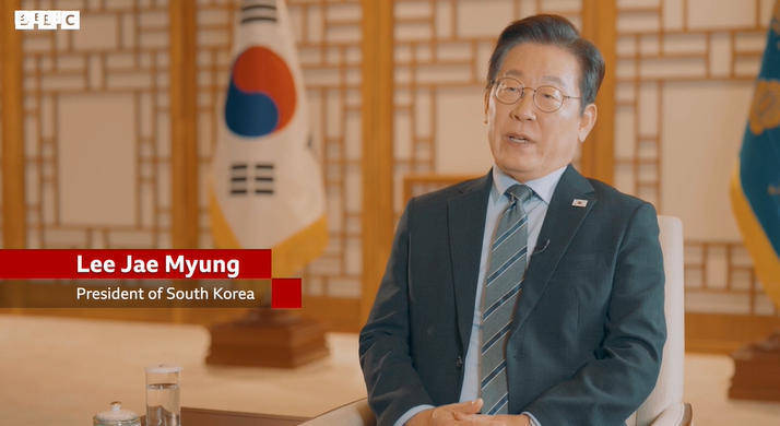韩国总统李在明声称：看到中俄朝走近<strong></p>
<p>火必网</strong>，我们很难做