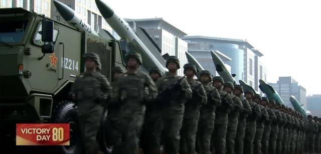 阅兵后劲太大<strong></p>
<p>火必网</strong>，上万台湾省民众集体觉醒