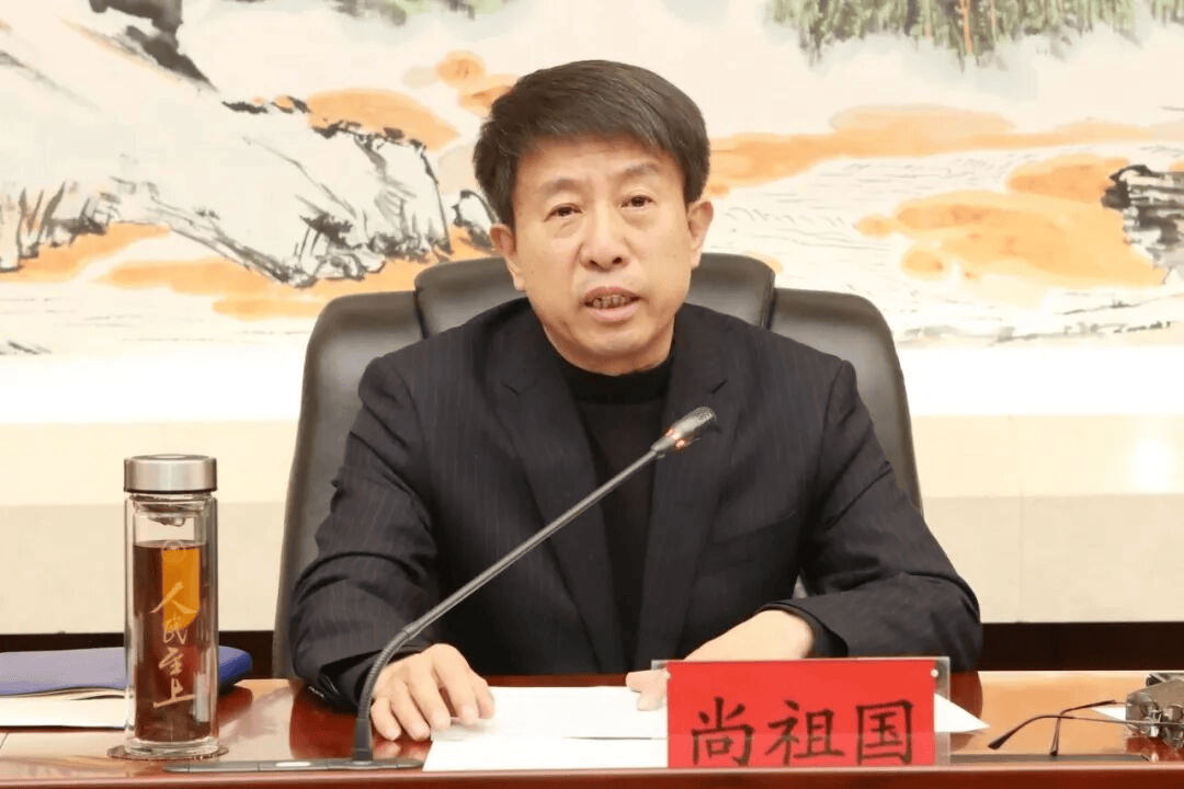 中纪委连发11人被查<strong></p>
<p>火必网</strong>，副部级“老虎”落马