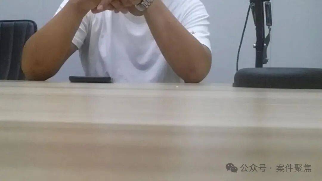 中介最新套路曝光！雇人假装看房<strong></p>
<p>火必网</strong>，狂砍60万，搞房东心态…律师：涉嫌欺诈