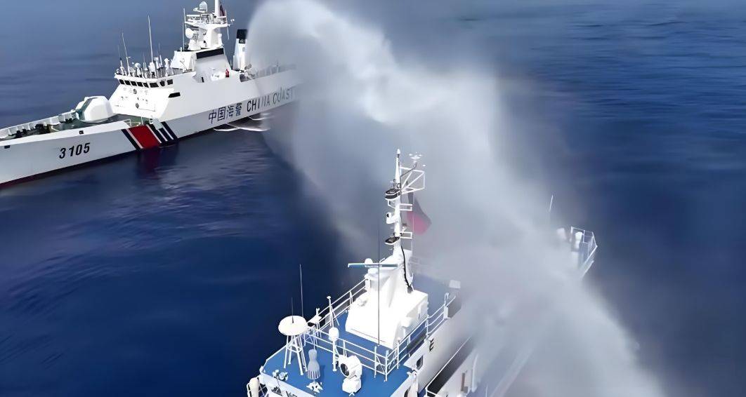 我海警船又被菲船撞伤<strong></p>
<p>火必网</strong>，南海问题应该怎样解决？