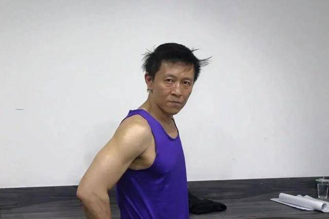 55岁演员陈光前在家中猝逝<strong></p>
<p>火必网</strong>，多日后被发现