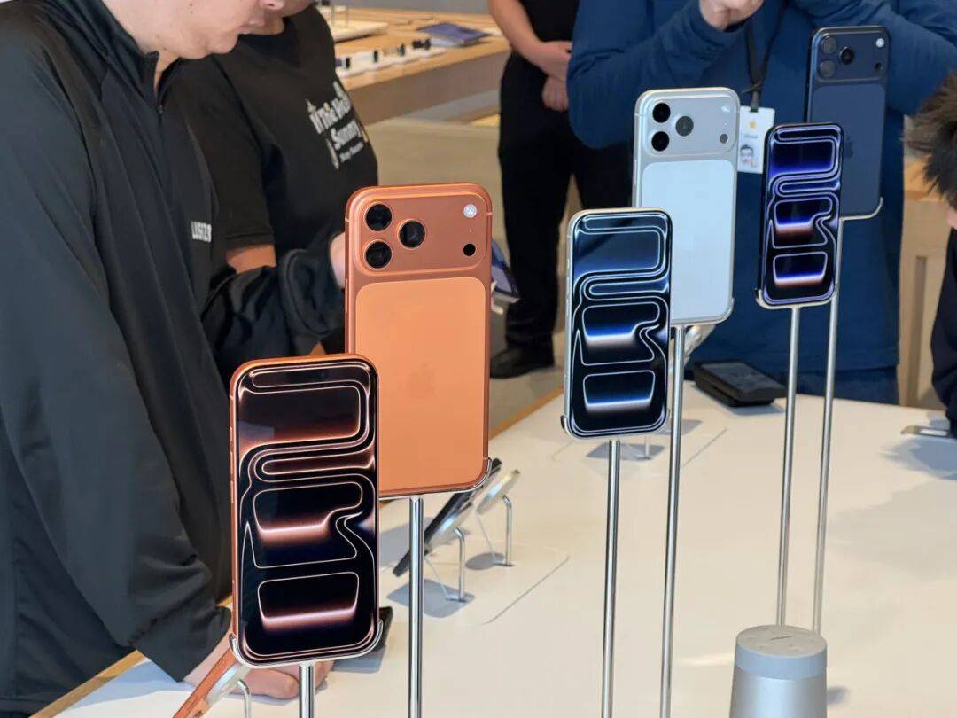 苹果印度厂哥月薪1200元<strong></p>
<p>必火交易所</strong>，印度版iPhone却比国行版贵2000元？