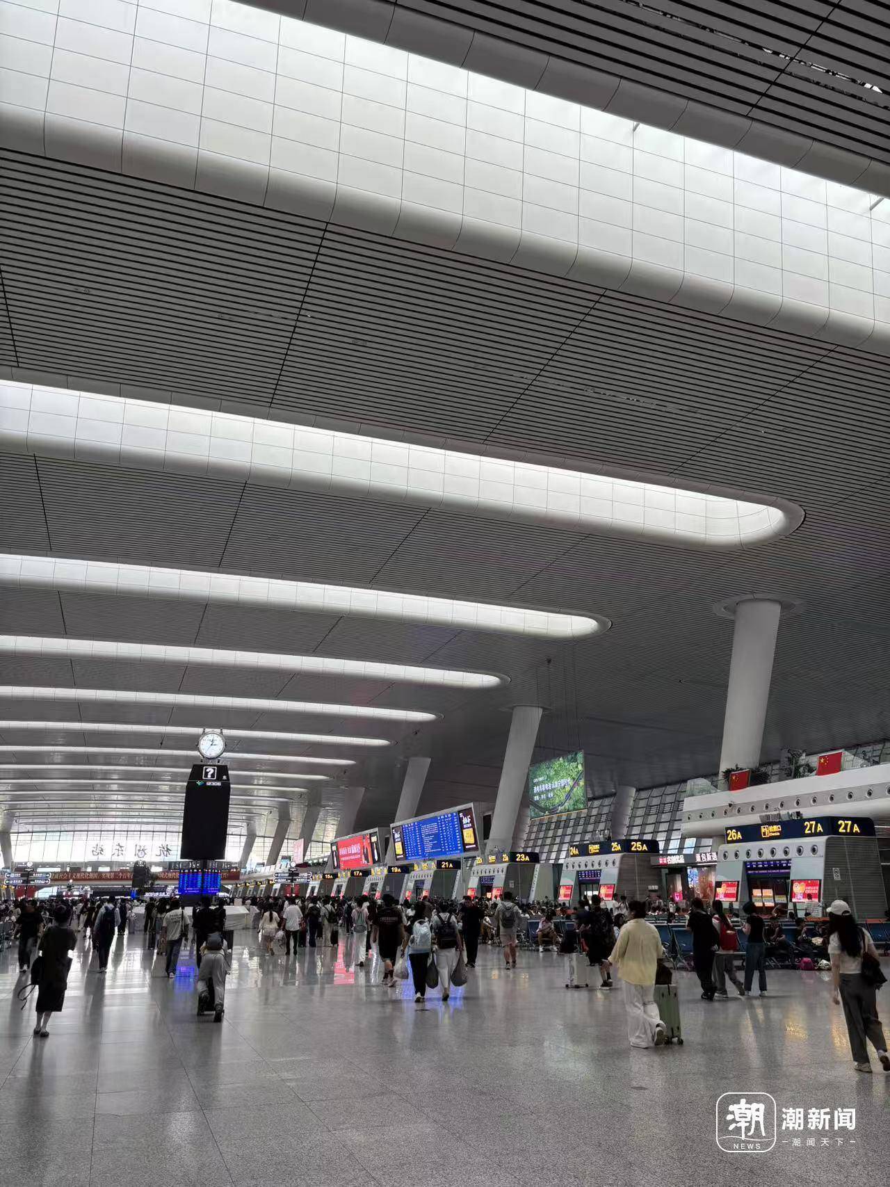 全杭州的娃都出动了?这是刚刚的火车东站<strong></p>
<p>加密货币</strong>!秋假大军即将席卷全国