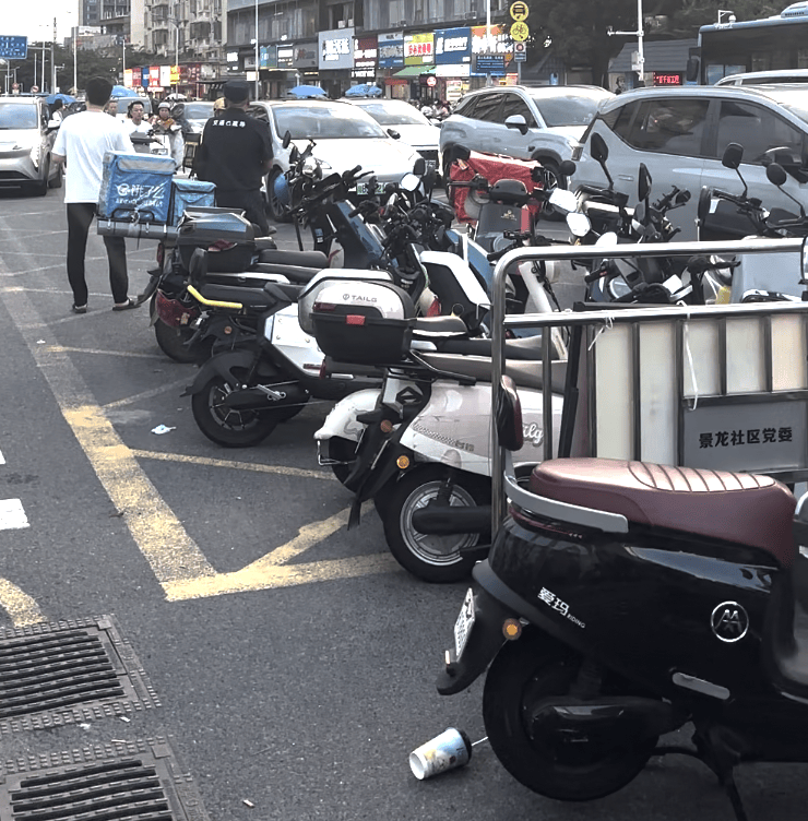 深圳一医院门口被指“举步维艰”<strong></p>
<p>加密货币</strong>!整治后记者实探:仍很堵