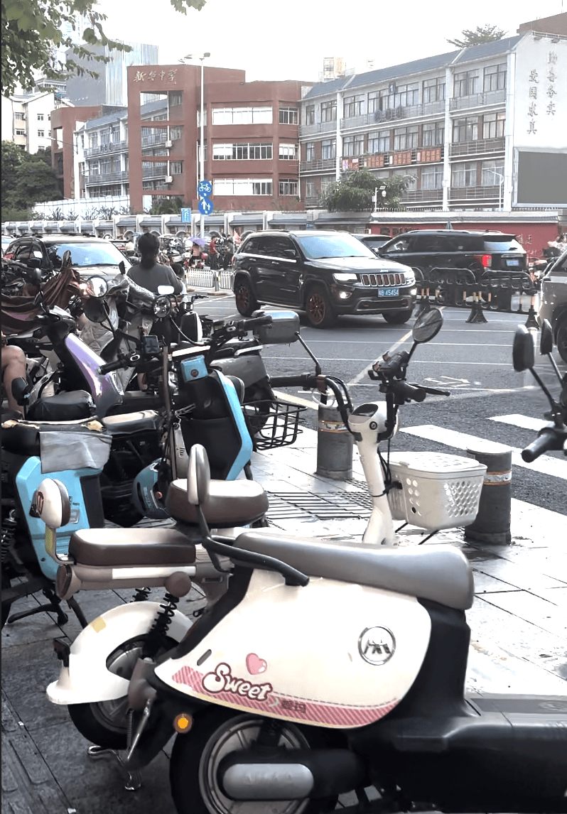 深圳一医院门口被指“举步维艰”<strong></p>
<p>加密货币</strong>!整治后记者实探:仍很堵