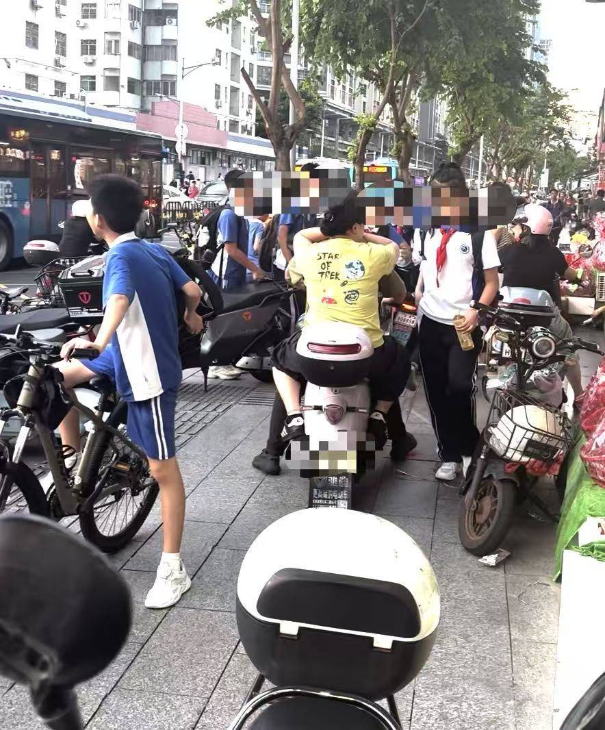 深圳一医院门口被指“举步维艰”<strong></p>
<p>加密货币</strong>!整治后记者实探:仍很堵