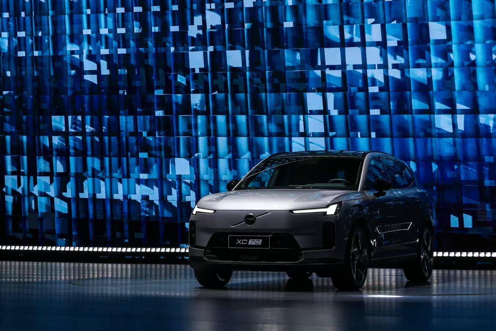 “豪华插混第一车”<strong></p>
<p>加密数字货币</strong>,比预售便宜3万元,26.99万元起的沃尔沃XC70能否突围?