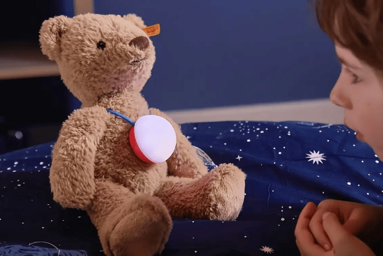 给奶奶们发的AI孙子<strong></p>
<p>加密货币交易所</strong>,有点让人失望?千亿AI玩具市场虚火正旺?