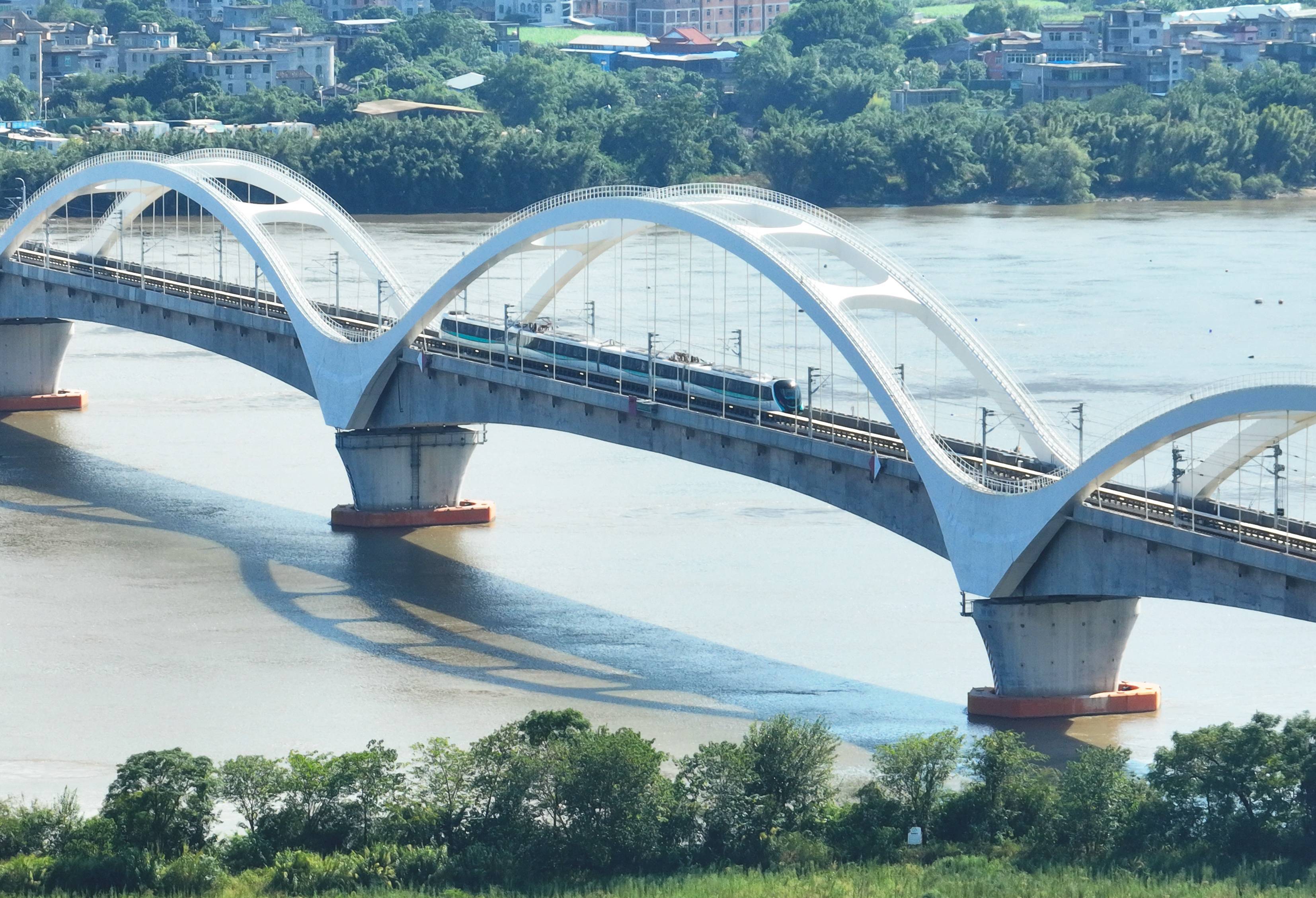 智慧调度提速出行 这条快线如何兼顾高速与舒适<strong></p>
<p>加密货币交易所</strong>?